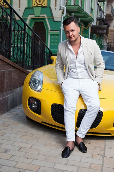 A confident sugar daddy in UK